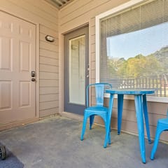 New Sweet Home AU-2 Minutes to Downtown and Stadium
