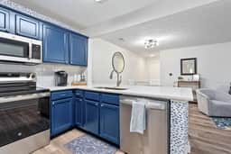 New Sweet Home AU-2 Minutes to Downtown and Stadium - Image 5